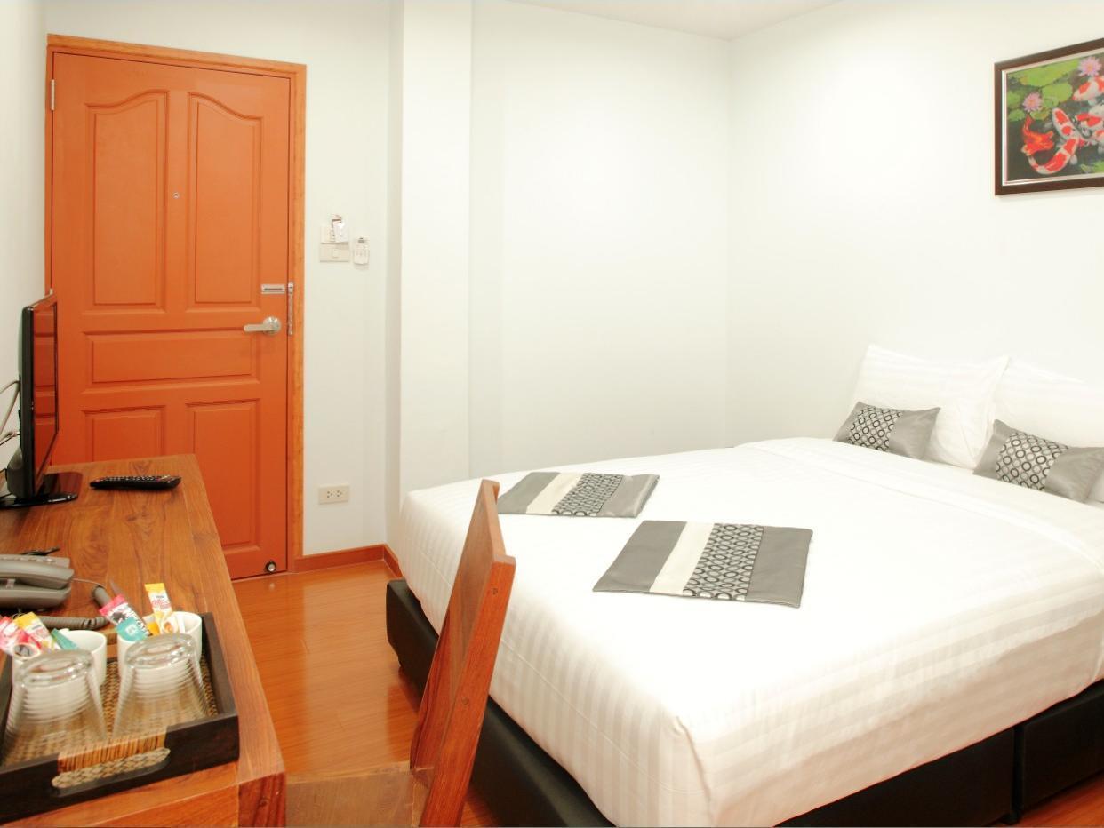 Double Dd House At Mrt Sutthisarn Banguecoque Exterior foto